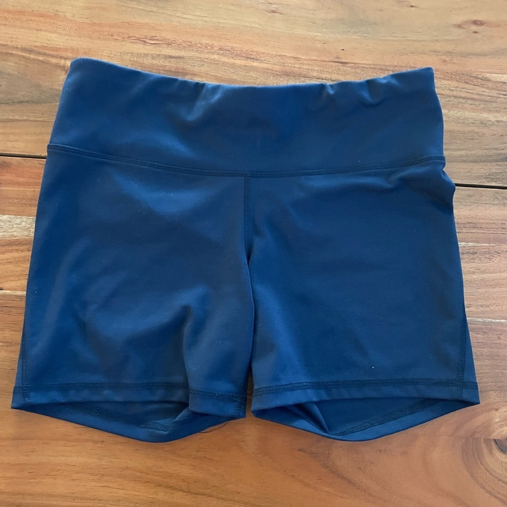 Amazon essentials navy spandex shorts size medium